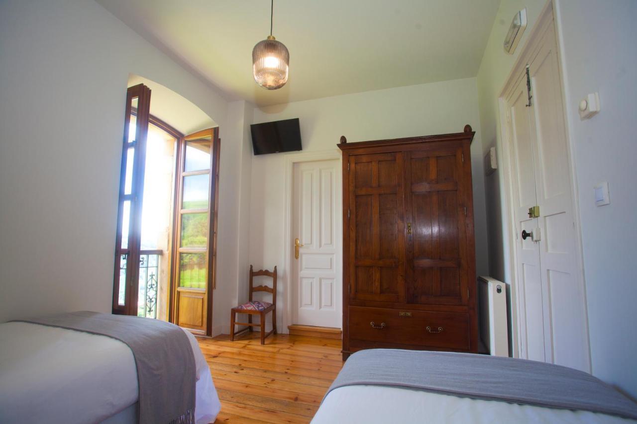 Hotel Casona De Indias à Piloña Extérieur photo
